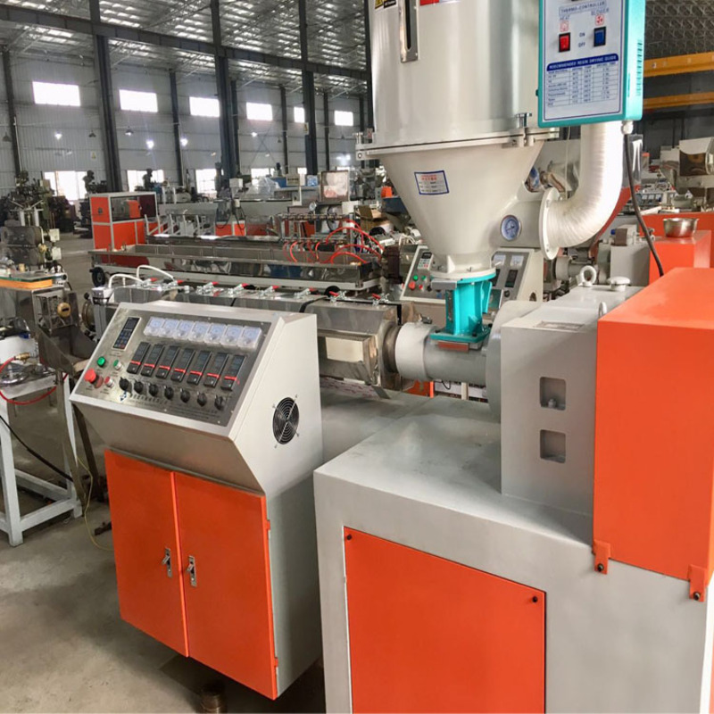 L'équipement d'extrusion à mot - Extruder avis et prix